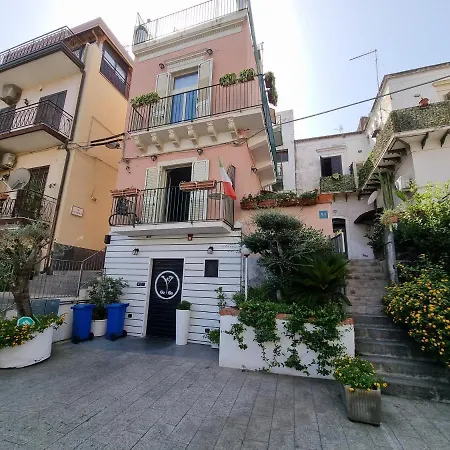 53 Holiday home Aci Trezza